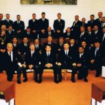 1998 uk tour - presented with keys to the city of carlyle by mayor - aprl98-027
